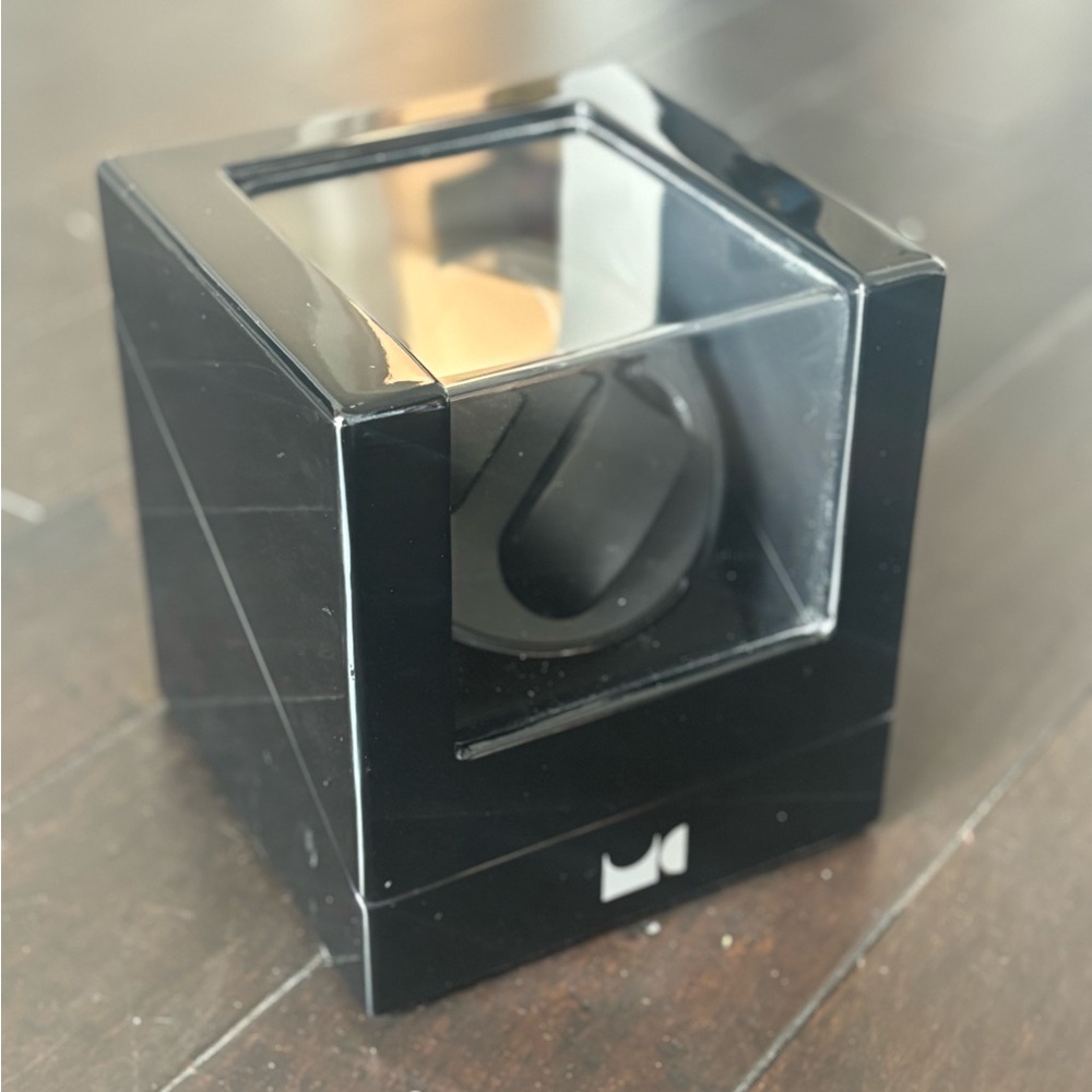 Luxury Watch Winder - Picture 2 of 4